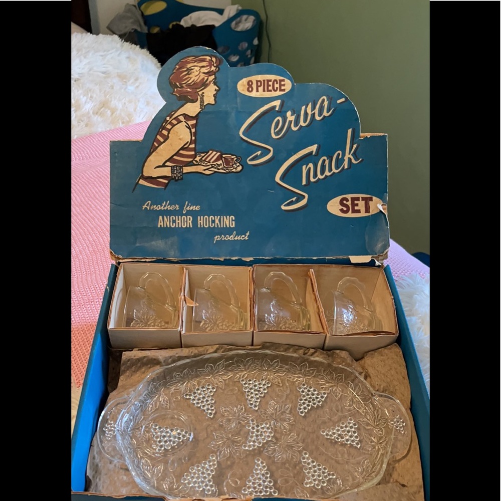 1950s Anchor Hocking Serva-Snack Set